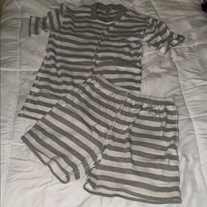 Hanna Andersson Striped Gray Pajamas